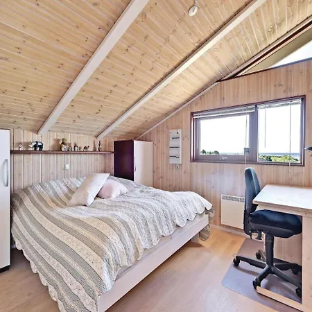 Tatil Evi Four-bedroom Holiday In Ebeltoft