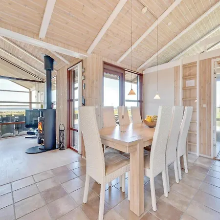 Four-bedroom Holiday In