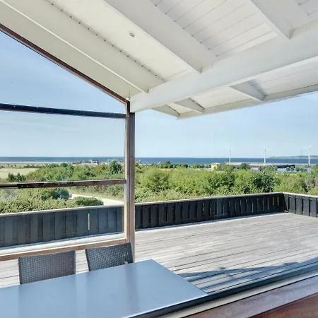 Four-bedroom Holiday In Ebeltoft